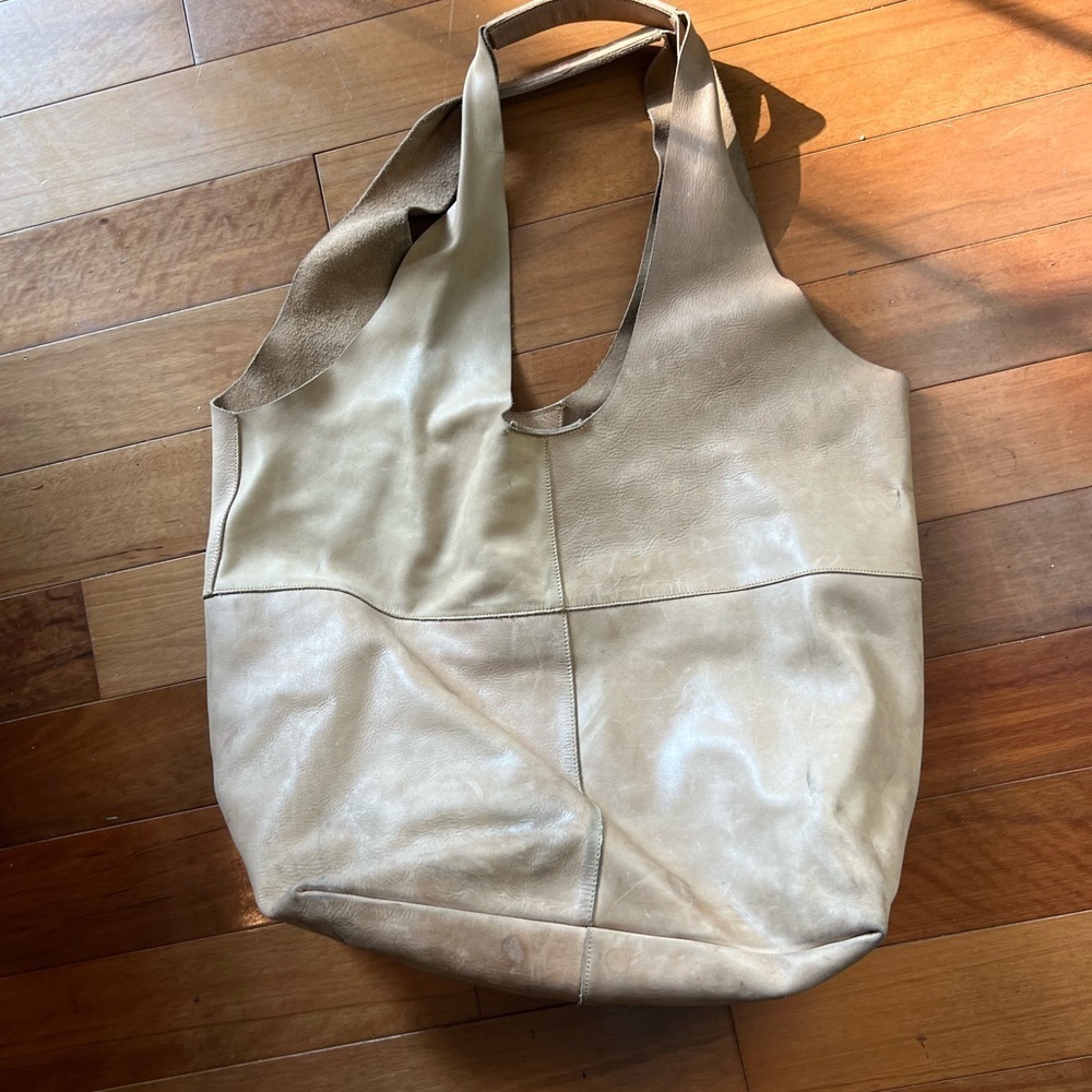 Banana Republic Factory / GAP Vegan Suede Lotus Tote Biscotti Color - Picture 4 of 14